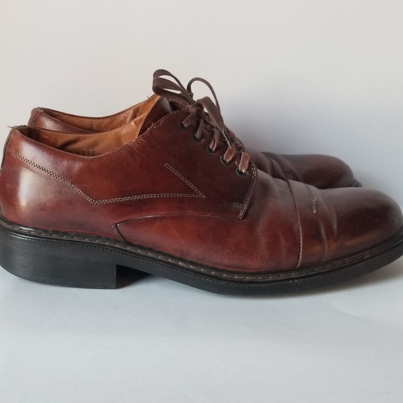Johnson & Murphy Passport Cap Toe Oxford shoe